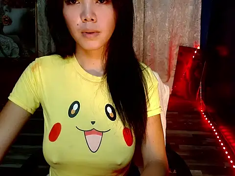 Snapshot of pretty_petite_asian143 chatting on 20, 4, 2026 pretty petite asian143 online show from 20, 4, 2026