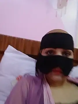 Snapshot of SandyAmr chatting on 26, 7, 2026 SandyAmr online show from 26, 7, 2026