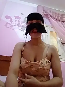 Snapshot of SandyAmr chatting on 27, 7, 2026 SandyAmr online show from 27, 7, 2026