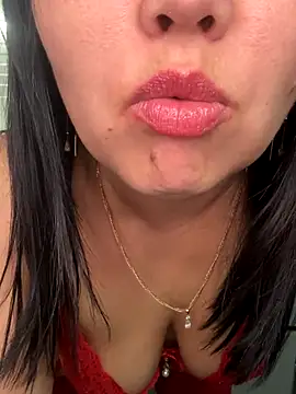 Love  Mom online show from 25, 10, 2025