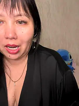 Love  Mom online show from 14, 11, 2025