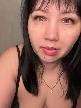 Love  Mom online show from 17, 11, 2025