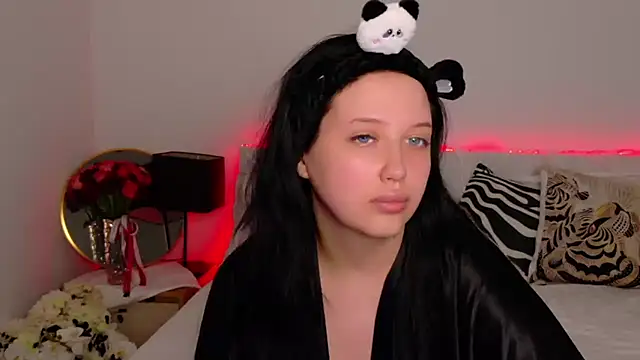 Snapshot of Felicia_Herceg chatting on 2, 11, 2025 Felicia Herceg online show from 2, 11, 2025