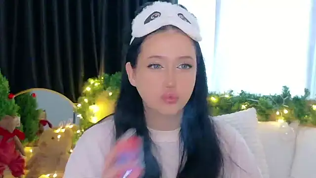 Snapshot of Felicia_Herceg chatting on 13, 12, 2025 Felicia Herceg online show from 13, 12, 2025