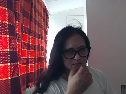 Snapshot of Kinkybela2025 chatting on 25, 5, 2026 Kinkybela2025 online show from 25, 5, 2026