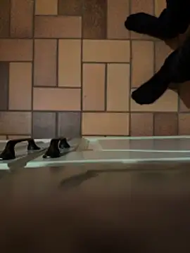 bart98geil online show from 9, 2, 2026