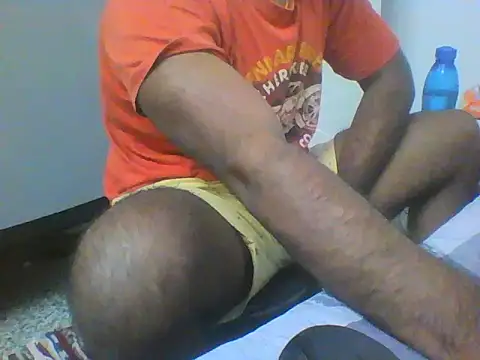 Snapshot of Crazy_Desire123 chatting on 13, 11, 2025 Crazy Desire123 online show from 13, 11, 2025