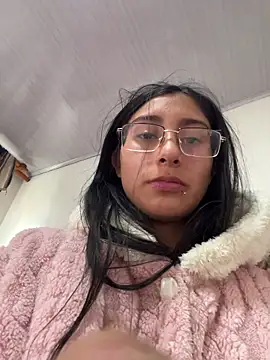 Snapshot of Violeet-Smith chatting on 16, 2, 2026 Violeet-Smith online show from 16, 2, 2026