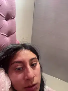 Snapshot of Violeet-Smith chatting on 17, 2, 2026 Violeet-Smith online show from 17, 2, 2026