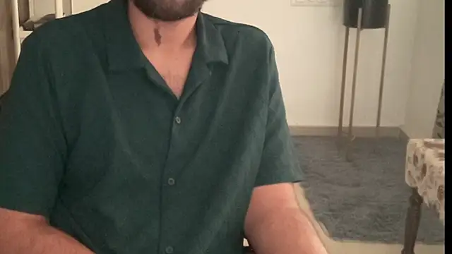 MakeMeAwareAah online show from 4, 12, 2025