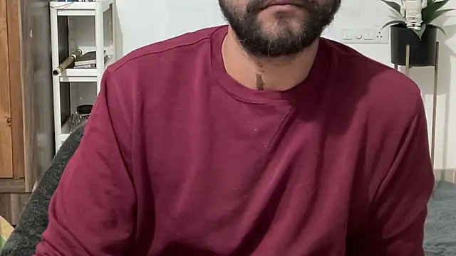 MakeMeAwareAah online show from 5, 12, 2025