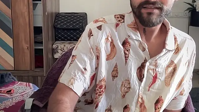 MakeMeAwareAah online show from 10, 1, 2026