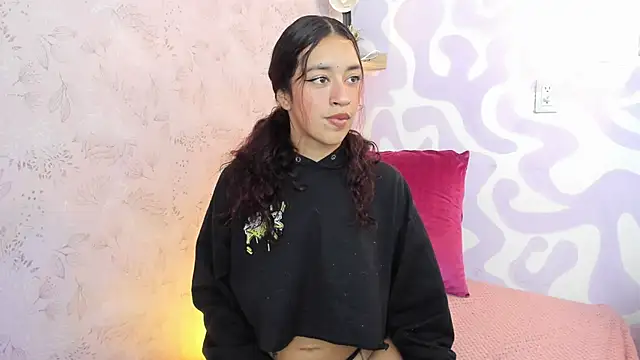 Snapshot of mia_scarlett7 chatting on 25, 4, 2026 mia scarlett7 online show from 25, 4, 2026