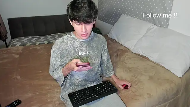 Snapshot of Will_starr chatting on 27, 5, 2026 Will starr online show from 27, 5, 2026