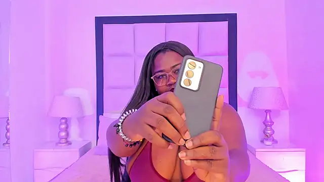 Britanny-Jhonsons online show from 1, 12, 2025