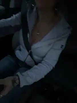 Snapshot of GoddesslaylaX chatting on 6, 11, 2025 GoddesslaylaX online show from 6, 11, 2025