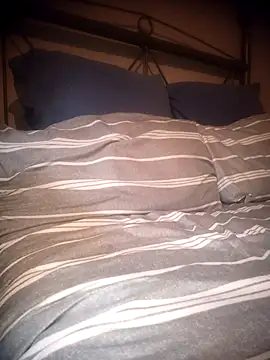 Pussylover911o online show from 17, 1, 2026