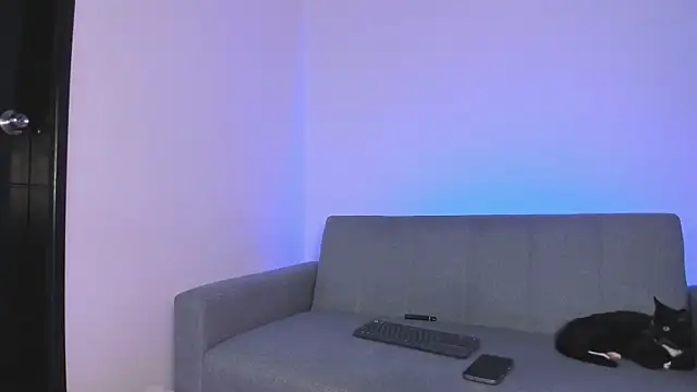 miah storm online show from 12, 1, 2026