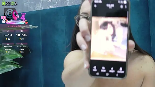 Roxie Anne online show from 3, 2, 2026