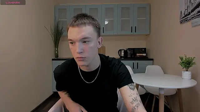 Derek Banville online show from 13, 11, 2025