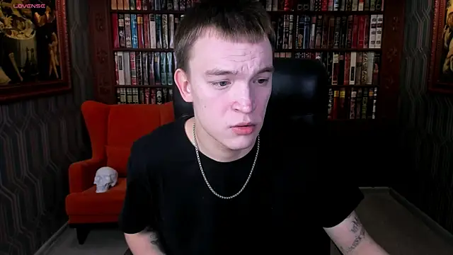 Derek Banville online show from 3, 12, 2025