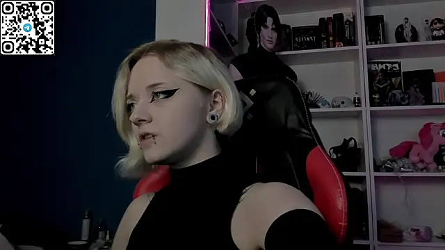 Holy Mistress S online show from 7, 2, 2026