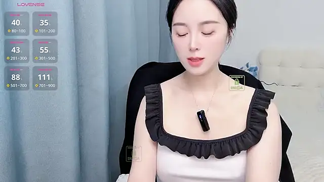 Xiaotaimei 666 online show from 8, 11, 2025