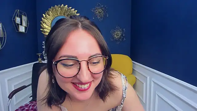 NoraSimons online show from 5, 5, 2026