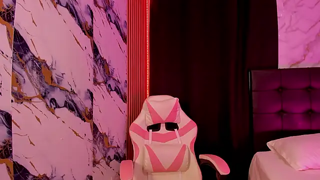 Scarlet DLuce online show from 28, 2, 2026