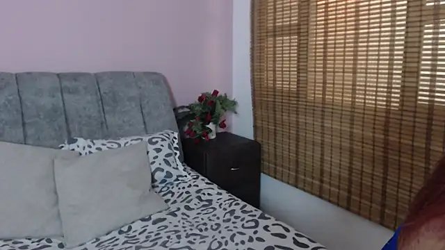 Snapshot of Samantha__Benet chatting on 19, 6, 2026 Samantha Benet online show from 19, 6, 2026