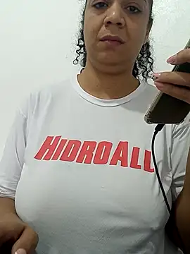 Snapshot of Bruninhadeusa chatting on 8, 4, 2026 Bruninhadeusa online show from 8, 4, 2026