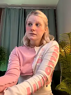 ShineJoan online show from 14, 11, 2025