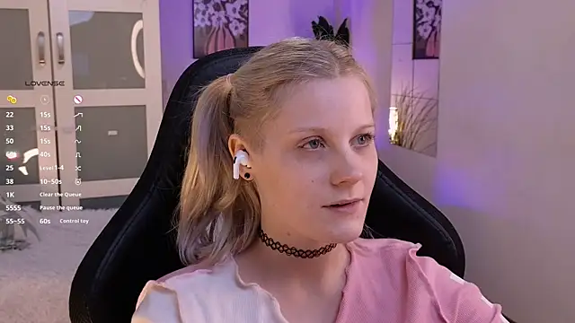 ShineJoan online show from 29, 11, 2025