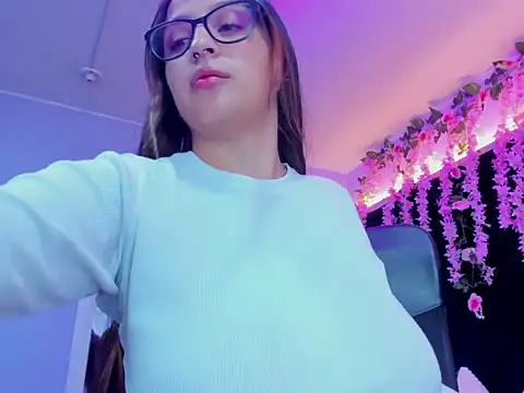 Snapshot of Gabyy_Cooper_ chatting on 2, 7, 2026 Gabyy Cooper online show from 2, 7, 2026