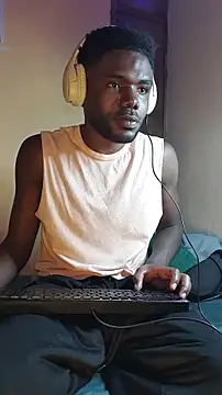 Snapshot of Suamyst_25 chatting on 24, 3, 2026 Suamyst 25 online show from 24, 3, 2026