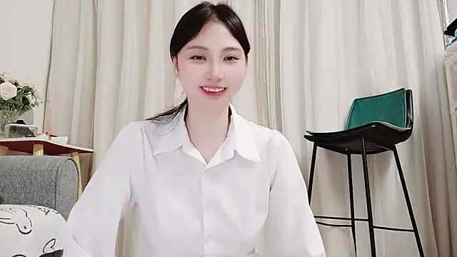 Snapshot of yuyan3929 chatting on 2, 4, 2026 yuyan3929 online show from 2, 4, 2026