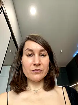 Snapshot of AliceLili chatting on 26, 10, 2025 AliceLili online show from 26, 10, 2025