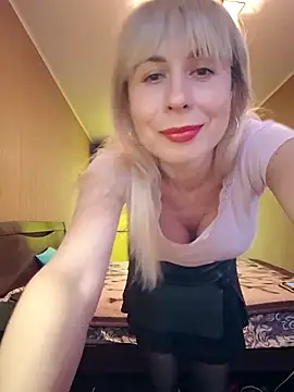 SelinaLovqx online show from 2, 2, 2026