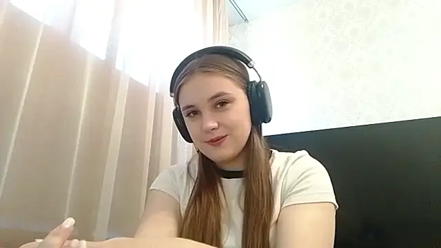 MilaRiviera online show from 24, 10, 2025