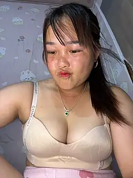 Snapshot of love_pusy09 chatting on 24, 6, 2026 love pusy09 online show from 24, 6, 2026