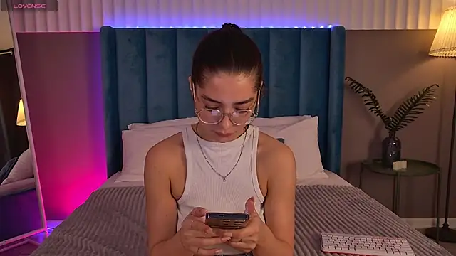 EricaKors online show from 7, 4, 2026