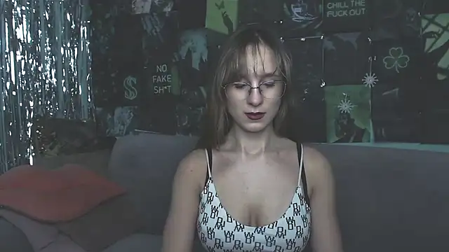 AlishaKellyi online show from 16, 11, 2025