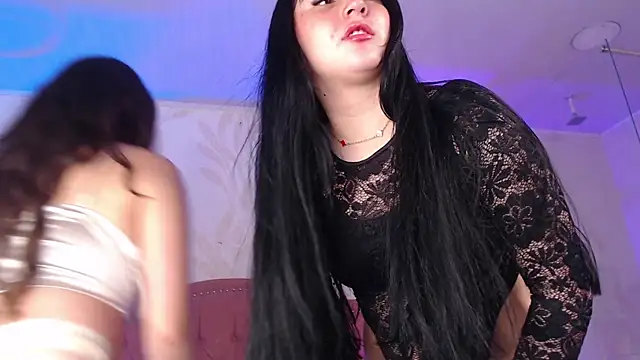 Emmy Palacios online show from 20, 12, 2025