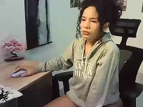 Gigi Scott  online show from 14, 12, 2025