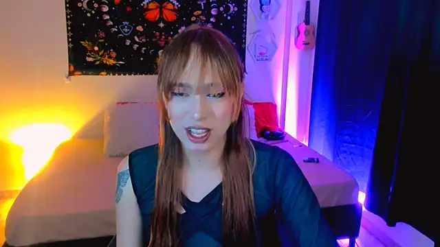 AdelineEsposito online show from 27, 11, 2025