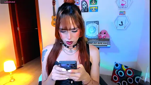 AdelineEsposito online show from 16, 3, 2026