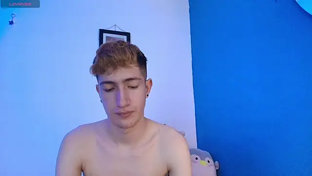 Snapshot of Erick_Taylor3 chatting on 12, 6, 2026 Erick Taylor3 online show from 12, 6, 2026