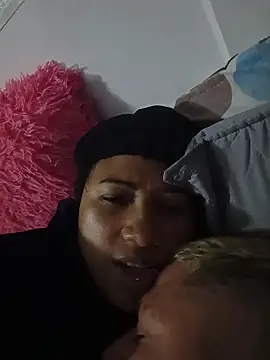 Snapshot of marimar_24 chatting on 14, 11, 2025 marimar 24 online show from 14, 11, 2025