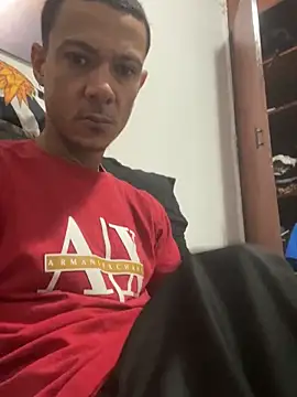 Snapshot of mineiroca021 chatting on 2, 11, 2025 mineiroca021 online show from 2, 11, 2025