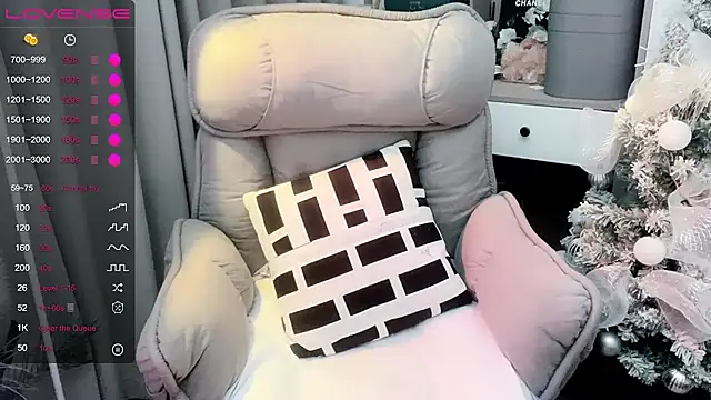 Monica-666888- online show from 2, 12, 2025